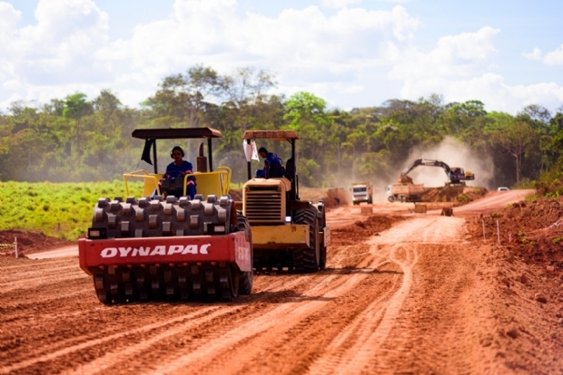 Governo gasta R$ 94 milhes em compra de mquinas utilizadas na conservao de rodovias