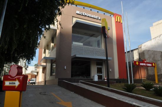 McDonalds conta com 11 vagas de trabalho abertas em restaurantes da rede em Cuiab