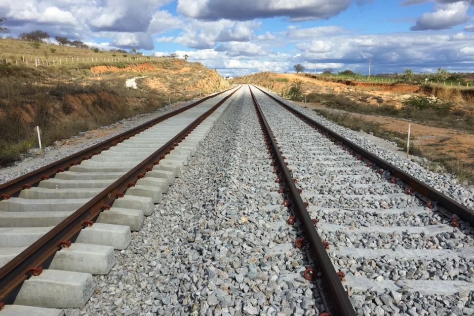 Governo defende Ferrogro, mas v inconstitucionalidade aps Congresso enfraquecer contrapartidas ambientais