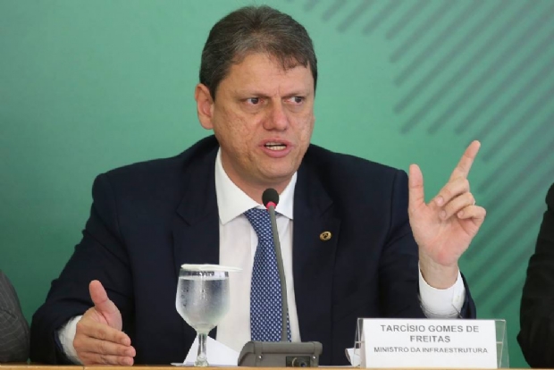 Ministro assina ordem de serviço para ponte sobre o rio Araguaia avaliada em R$ 160 mi