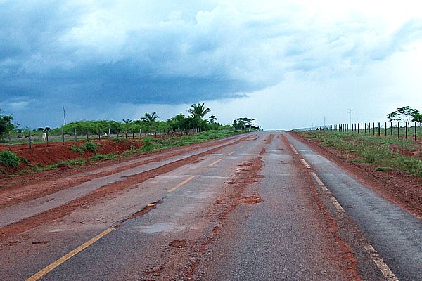 Pavimentao urbana de quatro municpios mato-grossenses  requerida por deputado