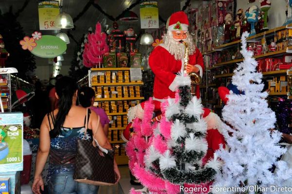 Comrcio estende atendimento para o Natal e espera alta de 3% nas vendas