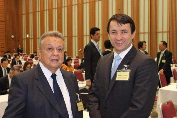 Ex-ministro da Agricultura, Roberto Rodrigues, e o secretrio-executivo Eumar Novacki participaram na ltima quarta-feira, 05, XIX Reunio Conjunta do Comit de Cooperao Econmica Brasil-Japo, em Tquio