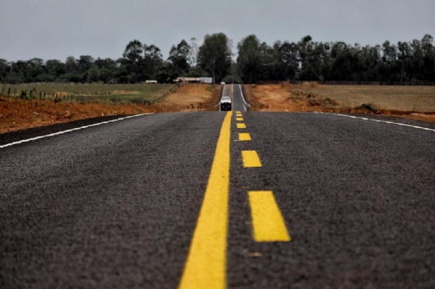 Mauro inaugura pavimentao de 35,46 km em rodovia, que custou R$ 29 milhes