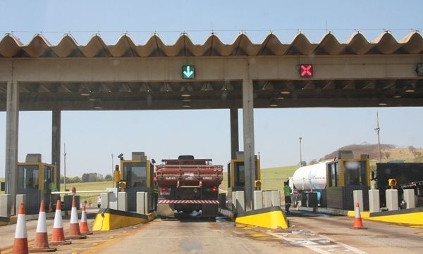 Governo publica edital para concessão de 233 kms de rodovias; pedágio deve custar R$7,90