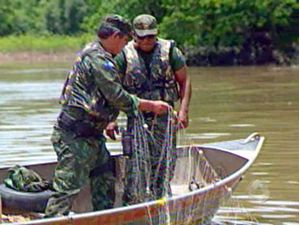 Trs pessoas so presas por pescado irregular e captura de espcie proibida por lei no Manso