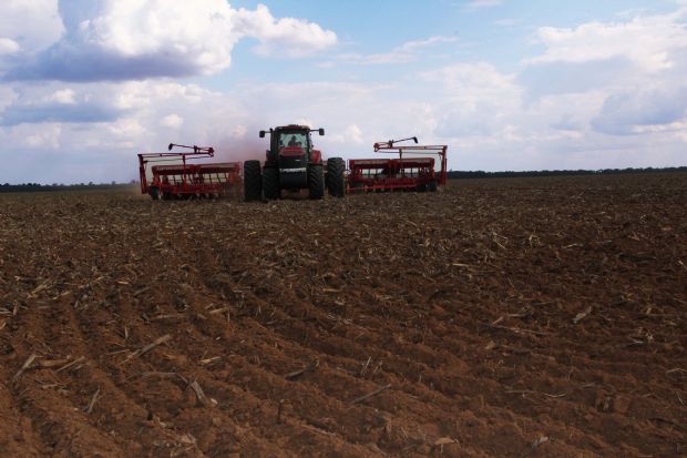 Sicredi dobra oramento e libera mais R$ 2 bilhes para produtores rurais