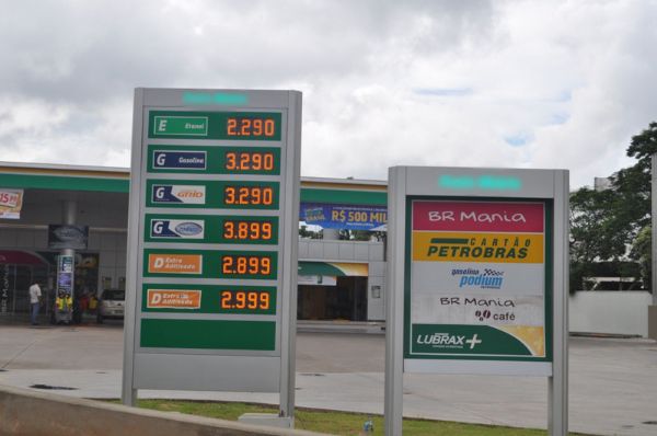 Gasolina chega a R$ 3,29 o litro em Cuiab; Etanol dispara 15%