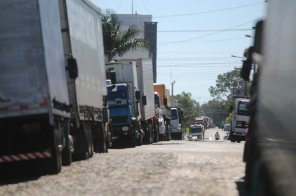 Caminhoneiros descumprem ordem judicial e retomam protestos e fecham rodovias em Lucas, Sorriso, Sinop e Mutum