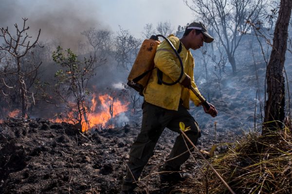 Baixa umidade leva Mato Grosso a prorrogar perodo proibitivo de queimadas