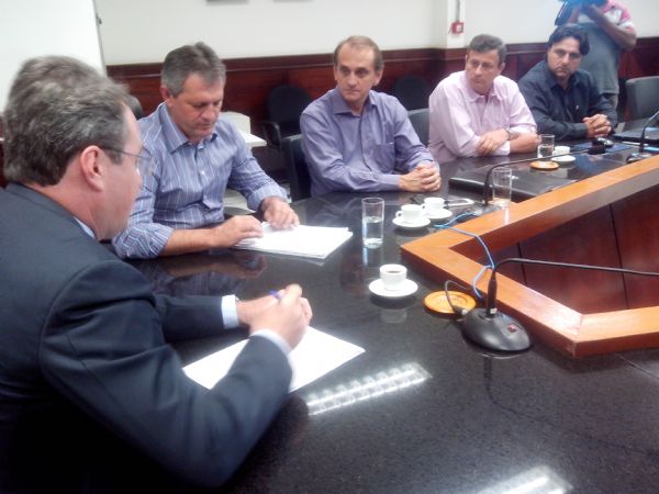 Tradings sero convocadas pelo governo de Mato Grosso e Assembleia Legislativa para discutir frete