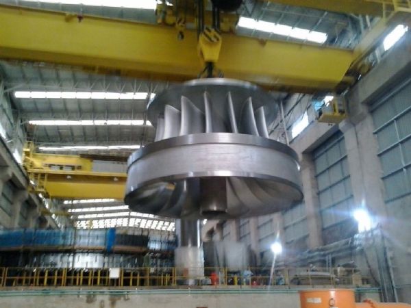 UHE Teles Pires instala 3 rotor de turbina para gerao de energia eltrica