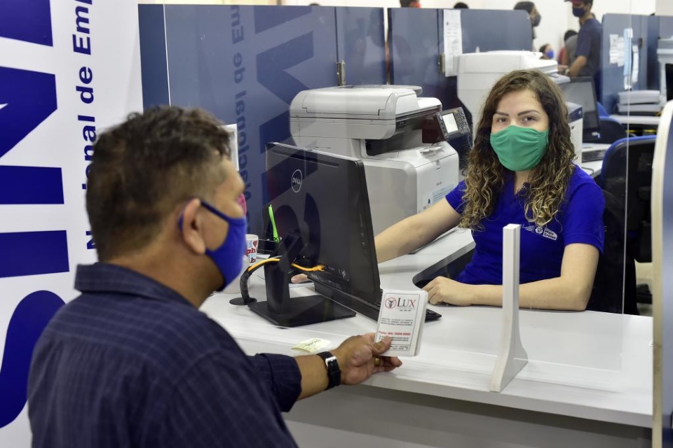 Mato Grosso tem quase duas mil vagas de emprego abertas; veja opes