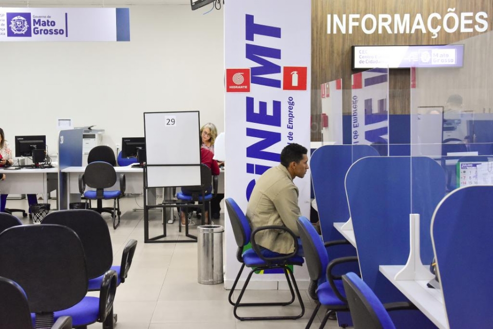 MT tem mais de 2 mil vagas de emprego abertas nessa semana; 228 em Cuiab� e VG