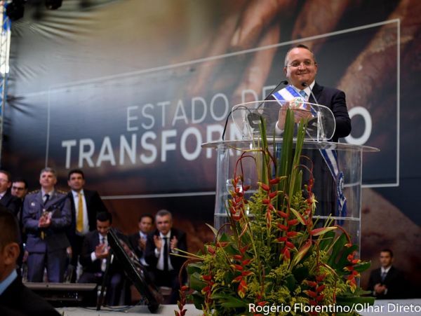 Pedro Taques se rene com prefeitos de Mato Grosso para discutir Fethab